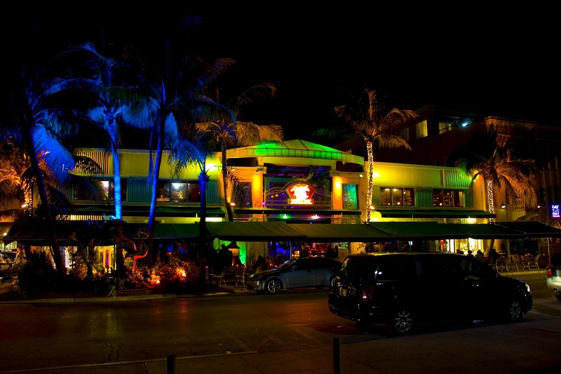 Balada Mango's Tropical Café na Ocean Drive Miami Beach