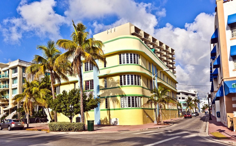 Prédios no Art Deco District em Miami