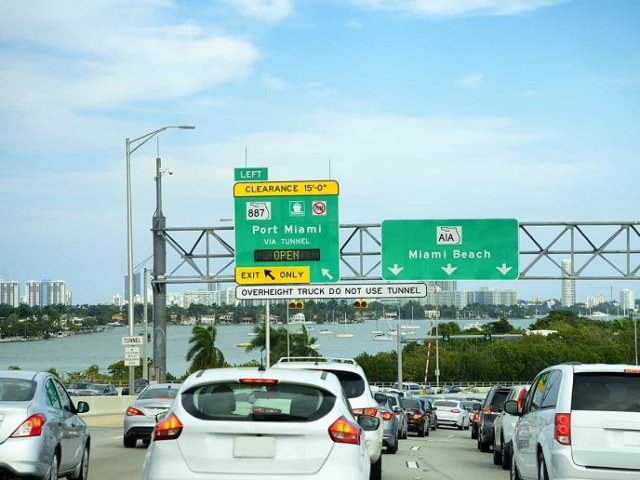 Vale a pena alugar um carro em Miami ou Orlando?