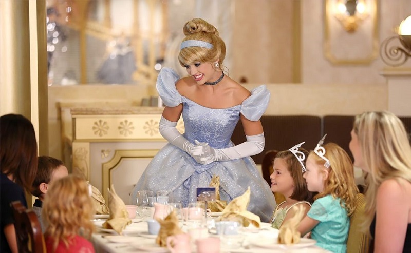 Restaurante Cinderella's Royal Table no Parque Magic Kingdom em Orlando