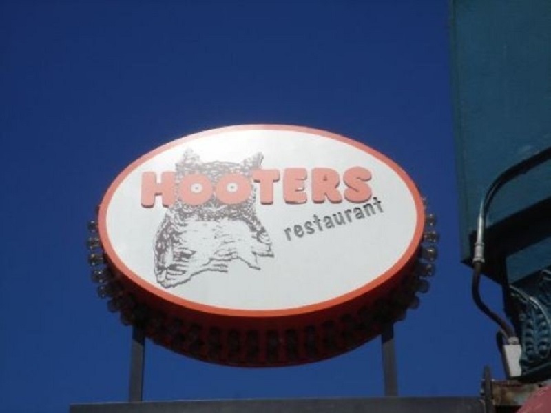 Unidades do restaurante Hooters em Miami